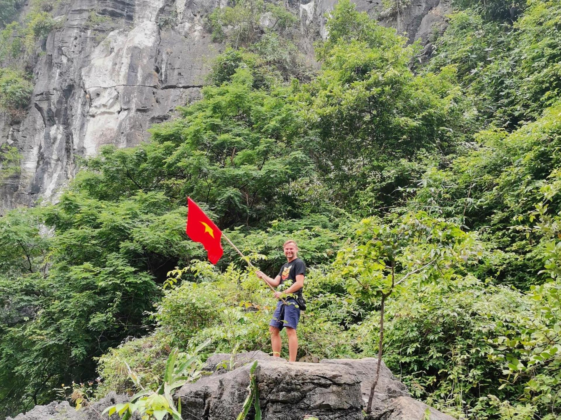 Thung Sen Tam Coc Chalets นิญบิ่ญ ภายนอก รูปภาพ
