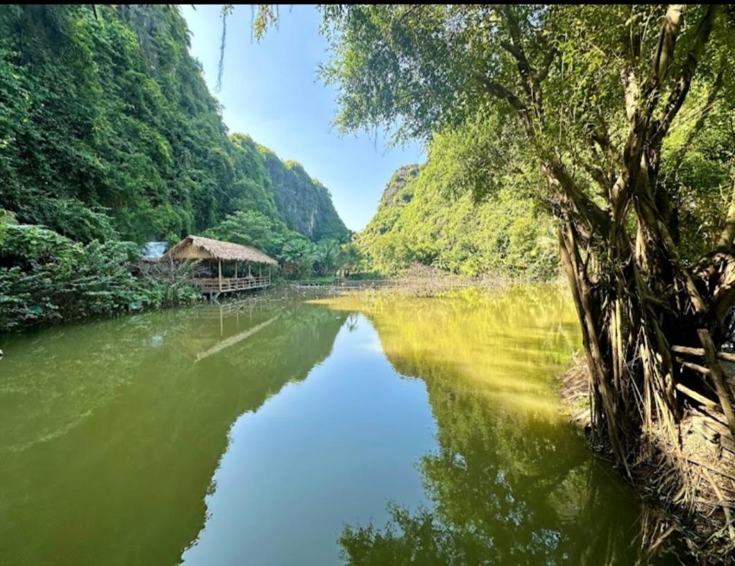 Thung Sen Tam Coc Chalets นิญบิ่ญ ภายนอก รูปภาพ